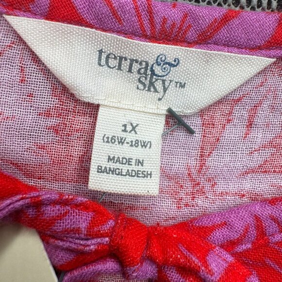 Terra & Sky Womens 1X (16W-18W) Red Floral Print Top Short Sleeve Swing Tiered - Picture 2 of 8